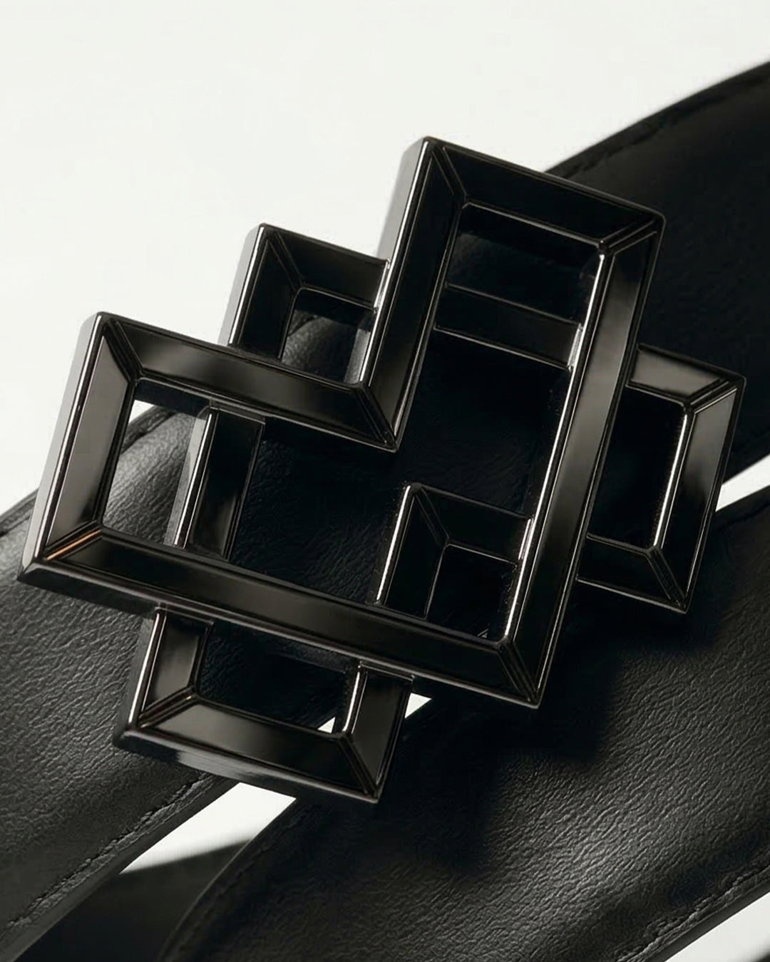 BS Isotype Shiny Black Buckle