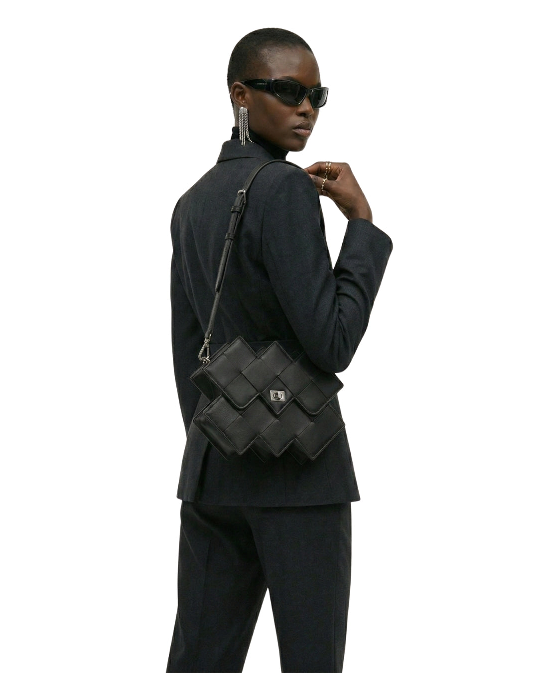Blacksheeps Teaser leather bag worn crossbody